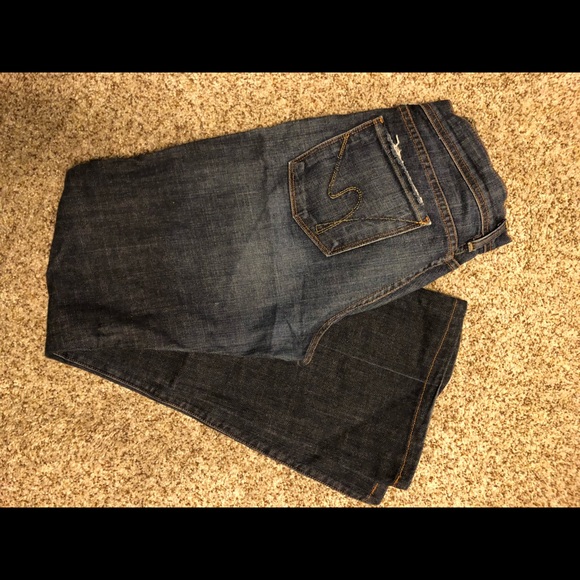 Citizens of Humanity Ingrid Low Rise Flare Jean - Picture 2 of 5